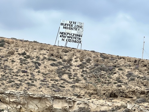 Plaża na granicy z Famagustą UN